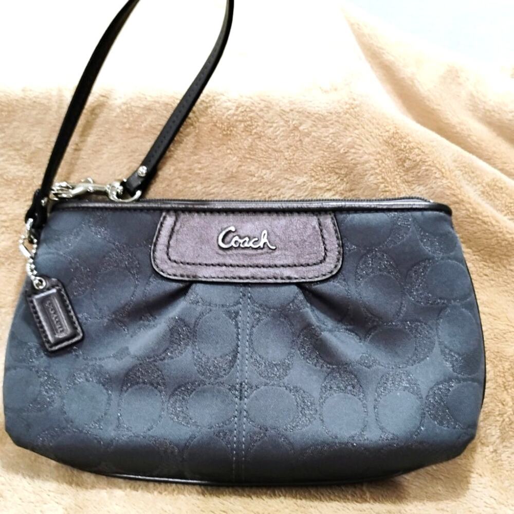 Coach Madison Signature Wristlet